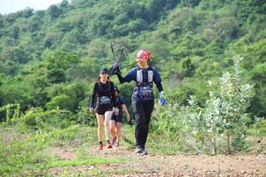 BIB: 0140
                            <button type="button" onclick="openModal(5128815)" class="btn btn-primary btn-sm float-right btn-popup" data-toggle="modal" data-target=".modal-high-quality">
                        <i class="fas fa-shopping-cart"></i> Add to Cart
                    </button>
                                            <button type="button" onclick="isThisMe(5128815, true)" class="btn btn-success btn-sm float-right btn-popup btn-isme hidden" data-toggle="tooltip" data-placement="bottom" title="นี่คือรูปของคุณใช่ไหม คลิกที่นี่เพื่อเอาเข้าอัลบั้ม">
                        <i class="fas fa-plus"></i> Add to album
                    </button>
                    <button type="button" onclick="isThisMe(5128815, false)" class="btn btn-warning btn-sm float-right btn-popup btn-isnotme hidden">
                        <i class="fas fa-ban"></i> Remove from album
                    </button>