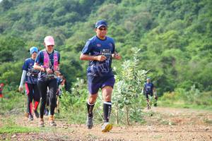 BIB: 0410
                            <button type="button" onclick="openModal(4959462)" class="btn btn-primary btn-sm float-right btn-popup" data-toggle="modal" data-target=".modal-high-quality">
                        <i class="fas fa-shopping-cart"></i> Add to Cart
                    </button>
                                            <button type="button" onclick="isThisMe(4959462, true)" class="btn btn-success btn-sm float-right btn-popup btn-isme hidden" data-toggle="tooltip" data-placement="bottom" title="นี่คือรูปของคุณใช่ไหม คลิกที่นี่เพื่อเอาเข้าอัลบั้ม">
                        <i class="fas fa-plus"></i> Add to album
                    </button>
                    <button type="button" onclick="isThisMe(4959462, false)" class="btn btn-warning btn-sm float-right btn-popup btn-isnotme hidden">
                        <i class="fas fa-ban"></i> Remove from album
                    </button>