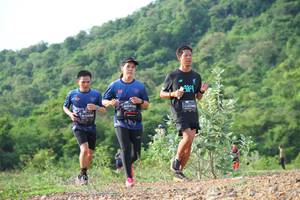 BIB: 0439, 746, 0438
                            <button type="button" onclick="openModal(4941394)" class="btn btn-primary btn-sm float-right btn-popup" data-toggle="modal" data-target=".modal-high-quality">
                        <i class="fas fa-shopping-cart"></i> Add to Cart
                    </button>
                                            <button type="button" onclick="isThisMe(4941394, true)" class="btn btn-success btn-sm float-right btn-popup btn-isme hidden" data-toggle="tooltip" data-placement="bottom" title="นี่คือรูปของคุณใช่ไหม คลิกที่นี่เพื่อเอาเข้าอัลบั้ม">
                        <i class="fas fa-plus"></i> Add to album
                    </button>
                    <button type="button" onclick="isThisMe(4941394, false)" class="btn btn-warning btn-sm float-right btn-popup btn-isnotme hidden">
                        <i class="fas fa-ban"></i> Remove from album
                    </button>