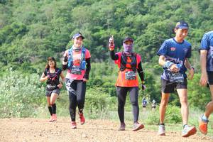 BIB: 0187, 04991
                            <button type="button" onclick="openModal(5129168)" class="btn btn-primary btn-sm float-right btn-popup" data-toggle="modal" data-target=".modal-high-quality">
                        <i class="fas fa-shopping-cart"></i> Add to Cart
                    </button>
                                            <button type="button" onclick="isThisMe(5129168, true)" class="btn btn-success btn-sm float-right btn-popup btn-isme hidden" data-toggle="tooltip" data-placement="bottom" title="นี่คือรูปของคุณใช่ไหม คลิกที่นี่เพื่อเอาเข้าอัลบั้ม">
                        <i class="fas fa-plus"></i> Add to album
                    </button>
                    <button type="button" onclick="isThisMe(5129168, false)" class="btn btn-warning btn-sm float-right btn-popup btn-isnotme hidden">
                        <i class="fas fa-ban"></i> Remove from album
                    </button>