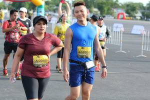 BIB: 0855, 0088
                            <button type="button" onclick="openModal(4985285)" class="btn btn-primary btn-sm float-right btn-popup" data-toggle="modal" data-target=".modal-high-quality">
                        <i class="fas fa-shopping-cart"></i> Add to Cart
                    </button>
                                            <button type="button" onclick="isThisMe(4985285, true)" class="btn btn-success btn-sm float-right btn-popup btn-isme hidden" data-toggle="tooltip" data-placement="bottom" title="นี่คือรูปของคุณใช่ไหม คลิกที่นี่เพื่อเอาเข้าอัลบั้ม">
                        <i class="fas fa-plus"></i> Add to album
                    </button>
                    <button type="button" onclick="isThisMe(4985285, false)" class="btn btn-warning btn-sm float-right btn-popup btn-isnotme hidden">
                        <i class="fas fa-ban"></i> Remove from album
                    </button>