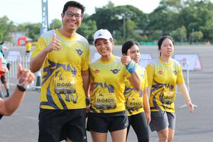 BIB: 0406, 0405, 0443
                            <button type="button" onclick="openModal(4985280)" class="btn btn-primary btn-sm float-right btn-popup" data-toggle="modal" data-target=".modal-high-quality">
                        <i class="fas fa-shopping-cart"></i> Add to Cart
                    </button>
                                            <button type="button" onclick="isThisMe(4985280, true)" class="btn btn-success btn-sm float-right btn-popup btn-isme hidden" data-toggle="tooltip" data-placement="bottom" title="นี่คือรูปของคุณใช่ไหม คลิกที่นี่เพื่อเอาเข้าอัลบั้ม">
                        <i class="fas fa-plus"></i> Add to album
                    </button>
                    <button type="button" onclick="isThisMe(4985280, false)" class="btn btn-warning btn-sm float-right btn-popup btn-isnotme hidden">
                        <i class="fas fa-ban"></i> Remove from album
                    </button>