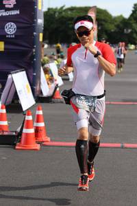 BIB: 0961
                            <button type="button" onclick="openModal(4994996)" class="btn btn-primary btn-sm float-right btn-popup" data-toggle="modal" data-target=".modal-high-quality">
                        <i class="fas fa-shopping-cart"></i> Add to Cart
                    </button>
                                            <button type="button" onclick="isThisMe(4994996, true)" class="btn btn-success btn-sm float-right btn-popup btn-isme hidden" data-toggle="tooltip" data-placement="bottom" title="นี่คือรูปของคุณใช่ไหม คลิกที่นี่เพื่อเอาเข้าอัลบั้ม">
                        <i class="fas fa-plus"></i> Add to album
                    </button>
                    <button type="button" onclick="isThisMe(4994996, false)" class="btn btn-warning btn-sm float-right btn-popup btn-isnotme hidden">
                        <i class="fas fa-ban"></i> Remove from album
                    </button>