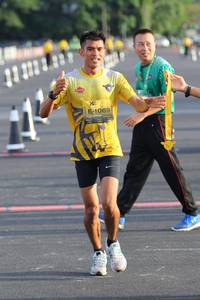 BIB: 1069
                            <button type="button" onclick="openModal(4948272)" class="btn btn-primary btn-sm float-right btn-popup" data-toggle="modal" data-target=".modal-high-quality">
                        <i class="fas fa-shopping-cart"></i> Add to Cart
                    </button>
                                            <button type="button" onclick="isThisMe(4948272, true)" class="btn btn-success btn-sm float-right btn-popup btn-isme hidden" data-toggle="tooltip" data-placement="bottom" title="นี่คือรูปของคุณใช่ไหม คลิกที่นี่เพื่อเอาเข้าอัลบั้ม">
                        <i class="fas fa-plus"></i> Add to album
                    </button>
                    <button type="button" onclick="isThisMe(4948272, false)" class="btn btn-warning btn-sm float-right btn-popup btn-isnotme hidden">
                        <i class="fas fa-ban"></i> Remove from album
                    </button>