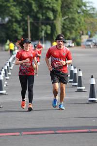 BIB: 0323, 0322
                            <button type="button" onclick="openModal(4994468)" class="btn btn-primary btn-sm float-right btn-popup" data-toggle="modal" data-target=".modal-high-quality">
                        <i class="fas fa-shopping-cart"></i> Add to Cart
                    </button>
                                            <button type="button" onclick="isThisMe(4994468, true)" class="btn btn-success btn-sm float-right btn-popup btn-isme hidden" data-toggle="tooltip" data-placement="bottom" title="นี่คือรูปของคุณใช่ไหม คลิกที่นี่เพื่อเอาเข้าอัลบั้ม">
                        <i class="fas fa-plus"></i> Add to album
                    </button>
                    <button type="button" onclick="isThisMe(4994468, false)" class="btn btn-warning btn-sm float-right btn-popup btn-isnotme hidden">
                        <i class="fas fa-ban"></i> Remove from album
                    </button>