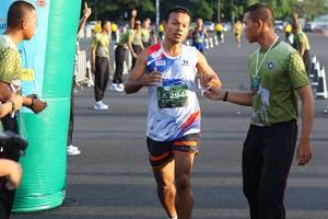 BIB: 294
                            <button type="button" onclick="openModal(4947811)" class="btn btn-primary btn-sm float-right btn-popup" data-toggle="modal" data-target=".modal-high-quality">
                        <i class="fas fa-shopping-cart"></i> Add to Cart
                    </button>
                                            <button type="button" onclick="isThisMe(4947811, true)" class="btn btn-success btn-sm float-right btn-popup btn-isme hidden" data-toggle="tooltip" data-placement="bottom" title="นี่คือรูปของคุณใช่ไหม คลิกที่นี่เพื่อเอาเข้าอัลบั้ม">
                        <i class="fas fa-plus"></i> Add to album
                    </button>
                    <button type="button" onclick="isThisMe(4947811, false)" class="btn btn-warning btn-sm float-right btn-popup btn-isnotme hidden">
                        <i class="fas fa-ban"></i> Remove from album
                    </button>