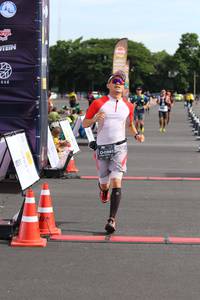 BIB: 961
                            <button type="button" onclick="openModal(4994891)" class="btn btn-primary btn-sm float-right btn-popup" data-toggle="modal" data-target=".modal-high-quality">
                        <i class="fas fa-shopping-cart"></i> Add to Cart
                    </button>
                                            <button type="button" onclick="isThisMe(4994891, true)" class="btn btn-success btn-sm float-right btn-popup btn-isme hidden" data-toggle="tooltip" data-placement="bottom" title="นี่คือรูปของคุณใช่ไหม คลิกที่นี่เพื่อเอาเข้าอัลบั้ม">
                        <i class="fas fa-plus"></i> Add to album
                    </button>
                    <button type="button" onclick="isThisMe(4994891, false)" class="btn btn-warning btn-sm float-right btn-popup btn-isnotme hidden">
                        <i class="fas fa-ban"></i> Remove from album
                    </button>