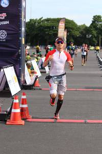 BIB: 0961
                            <button type="button" onclick="openModal(4994898)" class="btn btn-primary btn-sm float-right btn-popup" data-toggle="modal" data-target=".modal-high-quality">
                        <i class="fas fa-shopping-cart"></i> Add to Cart
                    </button>
                                            <button type="button" onclick="isThisMe(4994898, true)" class="btn btn-success btn-sm float-right btn-popup btn-isme hidden" data-toggle="tooltip" data-placement="bottom" title="นี่คือรูปของคุณใช่ไหม คลิกที่นี่เพื่อเอาเข้าอัลบั้ม">
                        <i class="fas fa-plus"></i> Add to album
                    </button>
                    <button type="button" onclick="isThisMe(4994898, false)" class="btn btn-warning btn-sm float-right btn-popup btn-isnotme hidden">
                        <i class="fas fa-ban"></i> Remove from album
                    </button>