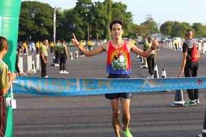 BIB: 725
                            <button type="button" onclick="openModal(4947793)" class="btn btn-primary btn-sm float-right btn-popup" data-toggle="modal" data-target=".modal-high-quality">
                        <i class="fas fa-shopping-cart"></i> Add to Cart
                    </button>
                                            <button type="button" onclick="isThisMe(4947793, true)" class="btn btn-success btn-sm float-right btn-popup btn-isme hidden" data-toggle="tooltip" data-placement="bottom" title="นี่คือรูปของคุณใช่ไหม คลิกที่นี่เพื่อเอาเข้าอัลบั้ม">
                        <i class="fas fa-plus"></i> Add to album
                    </button>
                    <button type="button" onclick="isThisMe(4947793, false)" class="btn btn-warning btn-sm float-right btn-popup btn-isnotme hidden">
                        <i class="fas fa-ban"></i> Remove from album
                    </button>