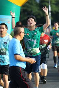 BIB: 291, 7611, 463
                            <button type="button" onclick="openModal(4948577)" class="btn btn-primary btn-sm float-right btn-popup" data-toggle="modal" data-target=".modal-high-quality">
                        <i class="fas fa-shopping-cart"></i> Add to Cart
                    </button>
                                            <button type="button" onclick="isThisMe(4948577, true)" class="btn btn-success btn-sm float-right btn-popup btn-isme hidden" data-toggle="tooltip" data-placement="bottom" title="นี่คือรูปของคุณใช่ไหม คลิกที่นี่เพื่อเอาเข้าอัลบั้ม">
                        <i class="fas fa-plus"></i> Add to album
                    </button>
                    <button type="button" onclick="isThisMe(4948577, false)" class="btn btn-warning btn-sm float-right btn-popup btn-isnotme hidden">
                        <i class="fas fa-ban"></i> Remove from album
                    </button>