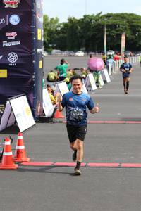 BIB: 0438
                            <button type="button" onclick="openModal(4995190)" class="btn btn-primary btn-sm float-right btn-popup" data-toggle="modal" data-target=".modal-high-quality">
                        <i class="fas fa-shopping-cart"></i> Add to Cart
                    </button>
                                            <button type="button" onclick="isThisMe(4995190, true)" class="btn btn-success btn-sm float-right btn-popup btn-isme hidden" data-toggle="tooltip" data-placement="bottom" title="นี่คือรูปของคุณใช่ไหม คลิกที่นี่เพื่อเอาเข้าอัลบั้ม">
                        <i class="fas fa-plus"></i> Add to album
                    </button>
                    <button type="button" onclick="isThisMe(4995190, false)" class="btn btn-warning btn-sm float-right btn-popup btn-isnotme hidden">
                        <i class="fas fa-ban"></i> Remove from album
                    </button>