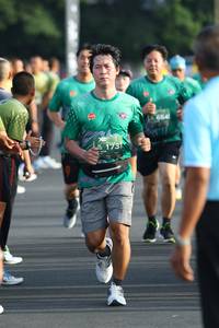 BIB: 1731
                            <button type="button" onclick="openModal(4948543)" class="btn btn-primary btn-sm float-right btn-popup" data-toggle="modal" data-target=".modal-high-quality">
                        <i class="fas fa-shopping-cart"></i> Add to Cart
                    </button>
                                            <button type="button" onclick="isThisMe(4948543, true)" class="btn btn-success btn-sm float-right btn-popup btn-isme hidden" data-toggle="tooltip" data-placement="bottom" title="นี่คือรูปของคุณใช่ไหม คลิกที่นี่เพื่อเอาเข้าอัลบั้ม">
                        <i class="fas fa-plus"></i> Add to album
                    </button>
                    <button type="button" onclick="isThisMe(4948543, false)" class="btn btn-warning btn-sm float-right btn-popup btn-isnotme hidden">
                        <i class="fas fa-ban"></i> Remove from album
                    </button>