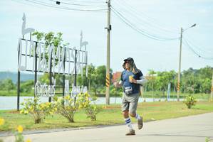 BIB: 
                            <button type="button" onclick="openModal(5121104)" class="btn btn-primary btn-sm float-right btn-popup" data-toggle="modal" data-target=".modal-high-quality">
                        <i class="fas fa-shopping-cart"></i> Add to Cart
                    </button>
                                            <button type="button" onclick="isThisMe(5121104, true)" class="btn btn-success btn-sm float-right btn-popup btn-isme hidden" data-toggle="tooltip" data-placement="bottom" title="นี่คือรูปของคุณใช่ไหม คลิกที่นี่เพื่อเอาเข้าอัลบั้ม">
                        <i class="fas fa-plus"></i> Add to album
                    </button>
                    <button type="button" onclick="isThisMe(5121104, false)" class="btn btn-warning btn-sm float-right btn-popup btn-isnotme hidden">
                        <i class="fas fa-ban"></i> Remove from album
                    </button>