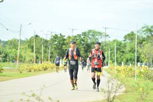 BIB: 0998, 0115
                            <button type="button" onclick="openModal(5123839)" class="btn btn-primary btn-sm float-right btn-popup" data-toggle="modal" data-target=".modal-high-quality">
                        <i class="fas fa-shopping-cart"></i> Add to Cart
                    </button>
                                            <button type="button" onclick="isThisMe(5123839, true)" class="btn btn-success btn-sm float-right btn-popup btn-isme hidden" data-toggle="tooltip" data-placement="bottom" title="นี่คือรูปของคุณใช่ไหม คลิกที่นี่เพื่อเอาเข้าอัลบั้ม">
                        <i class="fas fa-plus"></i> Add to album
                    </button>
                    <button type="button" onclick="isThisMe(5123839, false)" class="btn btn-warning btn-sm float-right btn-popup btn-isnotme hidden">
                        <i class="fas fa-ban"></i> Remove from album
                    </button>