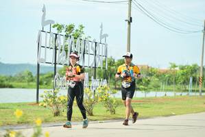 BIB: 0563, 0564
                            <button type="button" onclick="openModal(5126659)" class="btn btn-primary btn-sm float-right btn-popup" data-toggle="modal" data-target=".modal-high-quality">
                        <i class="fas fa-shopping-cart"></i> Add to Cart
                    </button>
                                            <button type="button" onclick="isThisMe(5126659, true)" class="btn btn-success btn-sm float-right btn-popup btn-isme hidden" data-toggle="tooltip" data-placement="bottom" title="นี่คือรูปของคุณใช่ไหม คลิกที่นี่เพื่อเอาเข้าอัลบั้ม">
                        <i class="fas fa-plus"></i> Add to album
                    </button>
                    <button type="button" onclick="isThisMe(5126659, false)" class="btn btn-warning btn-sm float-right btn-popup btn-isnotme hidden">
                        <i class="fas fa-ban"></i> Remove from album
                    </button>