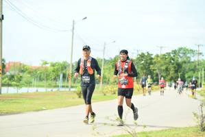 BIB: 0998, 0115
                            <button type="button" onclick="openModal(5124002)" class="btn btn-primary btn-sm float-right btn-popup" data-toggle="modal" data-target=".modal-high-quality">
                        <i class="fas fa-shopping-cart"></i> Add to Cart
                    </button>
                                            <button type="button" onclick="isThisMe(5124002, true)" class="btn btn-success btn-sm float-right btn-popup btn-isme hidden" data-toggle="tooltip" data-placement="bottom" title="นี่คือรูปของคุณใช่ไหม คลิกที่นี่เพื่อเอาเข้าอัลบั้ม">
                        <i class="fas fa-plus"></i> Add to album
                    </button>
                    <button type="button" onclick="isThisMe(5124002, false)" class="btn btn-warning btn-sm float-right btn-popup btn-isnotme hidden">
                        <i class="fas fa-ban"></i> Remove from album
                    </button>