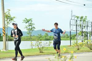 BIB: 1032
                            <button type="button" onclick="openModal(5122539)" class="btn btn-primary btn-sm float-right btn-popup" data-toggle="modal" data-target=".modal-high-quality">
                        <i class="fas fa-shopping-cart"></i> Add to Cart
                    </button>
                                            <button type="button" onclick="isThisMe(5122539, true)" class="btn btn-success btn-sm float-right btn-popup btn-isme hidden" data-toggle="tooltip" data-placement="bottom" title="นี่คือรูปของคุณใช่ไหม คลิกที่นี่เพื่อเอาเข้าอัลบั้ม">
                        <i class="fas fa-plus"></i> Add to album
                    </button>
                    <button type="button" onclick="isThisMe(5122539, false)" class="btn btn-warning btn-sm float-right btn-popup btn-isnotme hidden">
                        <i class="fas fa-ban"></i> Remove from album
                    </button>