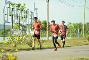 BIB: 0268, 0265
                            <button type="button" onclick="openModal(5003446)" class="btn btn-primary btn-sm float-right btn-popup" data-toggle="modal" data-target=".modal-high-quality">
                        <i class="fas fa-shopping-cart"></i> Add to Cart
                    </button>
                                            <button type="button" onclick="isThisMe(5003446, true)" class="btn btn-success btn-sm float-right btn-popup btn-isme hidden" data-toggle="tooltip" data-placement="bottom" title="นี่คือรูปของคุณใช่ไหม คลิกที่นี่เพื่อเอาเข้าอัลบั้ม">
                        <i class="fas fa-plus"></i> Add to album
                    </button>
                    <button type="button" onclick="isThisMe(5003446, false)" class="btn btn-warning btn-sm float-right btn-popup btn-isnotme hidden">
                        <i class="fas fa-ban"></i> Remove from album
                    </button>