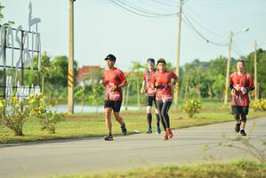 BIB: 0268, 0265
                            <button type="button" onclick="openModal(5003371)" class="btn btn-primary btn-sm float-right btn-popup" data-toggle="modal" data-target=".modal-high-quality">
                        <i class="fas fa-shopping-cart"></i> Add to Cart
                    </button>
                                            <button type="button" onclick="isThisMe(5003371, true)" class="btn btn-success btn-sm float-right btn-popup btn-isme hidden" data-toggle="tooltip" data-placement="bottom" title="นี่คือรูปของคุณใช่ไหม คลิกที่นี่เพื่อเอาเข้าอัลบั้ม">
                        <i class="fas fa-plus"></i> Add to album
                    </button>
                    <button type="button" onclick="isThisMe(5003371, false)" class="btn btn-warning btn-sm float-right btn-popup btn-isnotme hidden">
                        <i class="fas fa-ban"></i> Remove from album
                    </button>