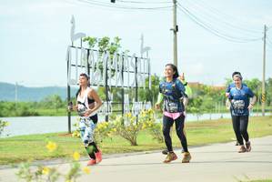 BIB: 1067, 0332
                            <button type="button" onclick="openModal(5122460)" class="btn btn-primary btn-sm float-right btn-popup" data-toggle="modal" data-target=".modal-high-quality">
                        <i class="fas fa-shopping-cart"></i> Add to Cart
                    </button>
                                            <button type="button" onclick="isThisMe(5122460, true)" class="btn btn-success btn-sm float-right btn-popup btn-isme hidden" data-toggle="tooltip" data-placement="bottom" title="นี่คือรูปของคุณใช่ไหม คลิกที่นี่เพื่อเอาเข้าอัลบั้ม">
                        <i class="fas fa-plus"></i> Add to album
                    </button>
                    <button type="button" onclick="isThisMe(5122460, false)" class="btn btn-warning btn-sm float-right btn-popup btn-isnotme hidden">
                        <i class="fas fa-ban"></i> Remove from album
                    </button>