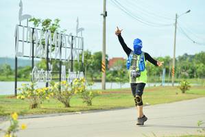 BIB: 0273
                            <button type="button" onclick="openModal(5130532)" class="btn btn-primary btn-sm float-right btn-popup" data-toggle="modal" data-target=".modal-high-quality">
                        <i class="fas fa-shopping-cart"></i> Add to Cart
                    </button>
                                            <button type="button" onclick="isThisMe(5130532, true)" class="btn btn-success btn-sm float-right btn-popup btn-isme hidden" data-toggle="tooltip" data-placement="bottom" title="นี่คือรูปของคุณใช่ไหม คลิกที่นี่เพื่อเอาเข้าอัลบั้ม">
                        <i class="fas fa-plus"></i> Add to album
                    </button>
                    <button type="button" onclick="isThisMe(5130532, false)" class="btn btn-warning btn-sm float-right btn-popup btn-isnotme hidden">
                        <i class="fas fa-ban"></i> Remove from album
                    </button>