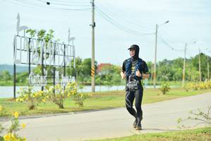 BIB: 943
                            <button type="button" onclick="openModal(5129452)" class="btn btn-primary btn-sm float-right btn-popup" data-toggle="modal" data-target=".modal-high-quality">
                        <i class="fas fa-shopping-cart"></i> Add to Cart
                    </button>
                                            <button type="button" onclick="isThisMe(5129452, true)" class="btn btn-success btn-sm float-right btn-popup btn-isme hidden" data-toggle="tooltip" data-placement="bottom" title="นี่คือรูปของคุณใช่ไหม คลิกที่นี่เพื่อเอาเข้าอัลบั้ม">
                        <i class="fas fa-plus"></i> Add to album
                    </button>
                    <button type="button" onclick="isThisMe(5129452, false)" class="btn btn-warning btn-sm float-right btn-popup btn-isnotme hidden">
                        <i class="fas fa-ban"></i> Remove from album
                    </button>