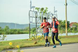 BIB: 0122, 0391.
                            <button type="button" onclick="openModal(5058088)" class="btn btn-primary btn-sm float-right btn-popup" data-toggle="modal" data-target=".modal-high-quality">
                        <i class="fas fa-shopping-cart"></i> Add to Cart
                    </button>
                                            <button type="button" onclick="isThisMe(5058088, true)" class="btn btn-success btn-sm float-right btn-popup btn-isme hidden" data-toggle="tooltip" data-placement="bottom" title="นี่คือรูปของคุณใช่ไหม คลิกที่นี่เพื่อเอาเข้าอัลบั้ม">
                        <i class="fas fa-plus"></i> Add to album
                    </button>
                    <button type="button" onclick="isThisMe(5058088, false)" class="btn btn-warning btn-sm float-right btn-popup btn-isnotme hidden">
                        <i class="fas fa-ban"></i> Remove from album
                    </button>