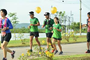 BIB: 0960
                            <button type="button" onclick="openModal(5081518)" class="btn btn-primary btn-sm float-right btn-popup" data-toggle="modal" data-target=".modal-high-quality">
                        <i class="fas fa-shopping-cart"></i> Add to Cart
                    </button>
                                            <button type="button" onclick="isThisMe(5081518, true)" class="btn btn-success btn-sm float-right btn-popup btn-isme hidden" data-toggle="tooltip" data-placement="bottom" title="นี่คือรูปของคุณใช่ไหม คลิกที่นี่เพื่อเอาเข้าอัลบั้ม">
                        <i class="fas fa-plus"></i> Add to album
                    </button>
                    <button type="button" onclick="isThisMe(5081518, false)" class="btn btn-warning btn-sm float-right btn-popup btn-isnotme hidden">
                        <i class="fas fa-ban"></i> Remove from album
                    </button>