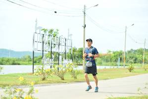 BIB: 104, 0104
                            <button type="button" onclick="openModal(5123820)" class="btn btn-primary btn-sm float-right btn-popup" data-toggle="modal" data-target=".modal-high-quality">
                        <i class="fas fa-shopping-cart"></i> Add to Cart
                    </button>
                                            <button type="button" onclick="isThisMe(5123820, true)" class="btn btn-success btn-sm float-right btn-popup btn-isme hidden" data-toggle="tooltip" data-placement="bottom" title="นี่คือรูปของคุณใช่ไหม คลิกที่นี่เพื่อเอาเข้าอัลบั้ม">
                        <i class="fas fa-plus"></i> Add to album
                    </button>
                    <button type="button" onclick="isThisMe(5123820, false)" class="btn btn-warning btn-sm float-right btn-popup btn-isnotme hidden">
                        <i class="fas fa-ban"></i> Remove from album
                    </button>