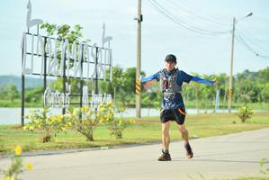 BIB: 407
                            <button type="button" onclick="openModal(5123859)" class="btn btn-primary btn-sm float-right btn-popup" data-toggle="modal" data-target=".modal-high-quality">
                        <i class="fas fa-shopping-cart"></i> Add to Cart
                    </button>
                                            <button type="button" onclick="isThisMe(5123859, true)" class="btn btn-success btn-sm float-right btn-popup btn-isme hidden" data-toggle="tooltip" data-placement="bottom" title="นี่คือรูปของคุณใช่ไหม คลิกที่นี่เพื่อเอาเข้าอัลบั้ม">
                        <i class="fas fa-plus"></i> Add to album
                    </button>
                    <button type="button" onclick="isThisMe(5123859, false)" class="btn btn-warning btn-sm float-right btn-popup btn-isnotme hidden">
                        <i class="fas fa-ban"></i> Remove from album
                    </button>