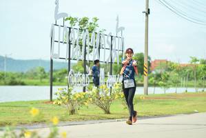 BIB: 1057
                            <button type="button" onclick="openModal(5122388)" class="btn btn-primary btn-sm float-right btn-popup" data-toggle="modal" data-target=".modal-high-quality">
                        <i class="fas fa-shopping-cart"></i> Add to Cart
                    </button>
                                            <button type="button" onclick="isThisMe(5122388, true)" class="btn btn-success btn-sm float-right btn-popup btn-isme hidden" data-toggle="tooltip" data-placement="bottom" title="นี่คือรูปของคุณใช่ไหม คลิกที่นี่เพื่อเอาเข้าอัลบั้ม">
                        <i class="fas fa-plus"></i> Add to album
                    </button>
                    <button type="button" onclick="isThisMe(5122388, false)" class="btn btn-warning btn-sm float-right btn-popup btn-isnotme hidden">
                        <i class="fas fa-ban"></i> Remove from album
                    </button>