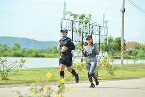 BIB: 0623, 0629
                            <button type="button" onclick="openModal(5122135)" class="btn btn-primary btn-sm float-right btn-popup" data-toggle="modal" data-target=".modal-high-quality">
                        <i class="fas fa-shopping-cart"></i> Add to Cart
                    </button>
                                            <button type="button" onclick="isThisMe(5122135, true)" class="btn btn-success btn-sm float-right btn-popup btn-isme hidden" data-toggle="tooltip" data-placement="bottom" title="นี่คือรูปของคุณใช่ไหม คลิกที่นี่เพื่อเอาเข้าอัลบั้ม">
                        <i class="fas fa-plus"></i> Add to album
                    </button>
                    <button type="button" onclick="isThisMe(5122135, false)" class="btn btn-warning btn-sm float-right btn-popup btn-isnotme hidden">
                        <i class="fas fa-ban"></i> Remove from album
                    </button>