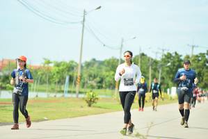 BIB: 0575
                            <button type="button" onclick="openModal(5126853)" class="btn btn-primary btn-sm float-right btn-popup" data-toggle="modal" data-target=".modal-high-quality">
                        <i class="fas fa-shopping-cart"></i> Add to Cart
                    </button>
                                            <button type="button" onclick="isThisMe(5126853, true)" class="btn btn-success btn-sm float-right btn-popup btn-isme hidden" data-toggle="tooltip" data-placement="bottom" title="นี่คือรูปของคุณใช่ไหม คลิกที่นี่เพื่อเอาเข้าอัลบั้ม">
                        <i class="fas fa-plus"></i> Add to album
                    </button>
                    <button type="button" onclick="isThisMe(5126853, false)" class="btn btn-warning btn-sm float-right btn-popup btn-isnotme hidden">
                        <i class="fas fa-ban"></i> Remove from album
                    </button>