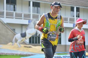 BIB: 0034, 0220
                            <button type="button" onclick="openModal(5220381)" class="btn btn-primary btn-sm float-right btn-popup" data-toggle="modal" data-target=".modal-high-quality">
                        <i class="fas fa-shopping-cart"></i> Add to Cart
                    </button>
                                            <button type="button" onclick="isThisMe(5220381, true)" class="btn btn-success btn-sm float-right btn-popup btn-isme hidden" data-toggle="tooltip" data-placement="bottom" title="นี่คือรูปของคุณใช่ไหม คลิกที่นี่เพื่อเอาเข้าอัลบั้ม">
                        <i class="fas fa-plus"></i> Add to album
                    </button>
                    <button type="button" onclick="isThisMe(5220381, false)" class="btn btn-warning btn-sm float-right btn-popup btn-isnotme hidden">
                        <i class="fas fa-ban"></i> Remove from album
                    </button>