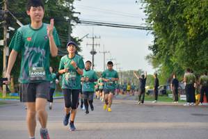 BIB: 0042
                            <button type="button" onclick="openModal(5242523)" class="btn btn-primary btn-sm float-right btn-popup" data-toggle="modal" data-target=".modal-high-quality">
                        <i class="fas fa-shopping-cart"></i> Add to Cart
                    </button>
                                            <button type="button" onclick="isThisMe(5242523, true)" class="btn btn-success btn-sm float-right btn-popup btn-isme hidden" data-toggle="tooltip" data-placement="bottom" title="นี่คือรูปของคุณใช่ไหม คลิกที่นี่เพื่อเอาเข้าอัลบั้ม">
                        <i class="fas fa-plus"></i> Add to album
                    </button>
                    <button type="button" onclick="isThisMe(5242523, false)" class="btn btn-warning btn-sm float-right btn-popup btn-isnotme hidden">
                        <i class="fas fa-ban"></i> Remove from album
                    </button>