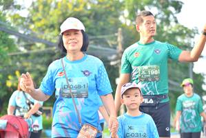 BIB: 1981
                            <button type="button" onclick="openModal(5129299)" class="btn btn-primary btn-sm float-right btn-popup" data-toggle="modal" data-target=".modal-high-quality">
                        <i class="fas fa-shopping-cart"></i> Add to Cart
                    </button>
                                            <button type="button" onclick="isThisMe(5129299, true)" class="btn btn-success btn-sm float-right btn-popup btn-isme hidden" data-toggle="tooltip" data-placement="bottom" title="นี่คือรูปของคุณใช่ไหม คลิกที่นี่เพื่อเอาเข้าอัลบั้ม">
                        <i class="fas fa-plus"></i> Add to album
                    </button>
                    <button type="button" onclick="isThisMe(5129299, false)" class="btn btn-warning btn-sm float-right btn-popup btn-isnotme hidden">
                        <i class="fas fa-ban"></i> Remove from album
                    </button>