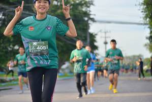 BIB: 405
                            <button type="button" onclick="openModal(5242525)" class="btn btn-primary btn-sm float-right btn-popup" data-toggle="modal" data-target=".modal-high-quality">
                        <i class="fas fa-shopping-cart"></i> Add to Cart
                    </button>
                                            <button type="button" onclick="isThisMe(5242525, true)" class="btn btn-success btn-sm float-right btn-popup btn-isme hidden" data-toggle="tooltip" data-placement="bottom" title="นี่คือรูปของคุณใช่ไหม คลิกที่นี่เพื่อเอาเข้าอัลบั้ม">
                        <i class="fas fa-plus"></i> Add to album
                    </button>
                    <button type="button" onclick="isThisMe(5242525, false)" class="btn btn-warning btn-sm float-right btn-popup btn-isnotme hidden">
                        <i class="fas fa-ban"></i> Remove from album
                    </button>