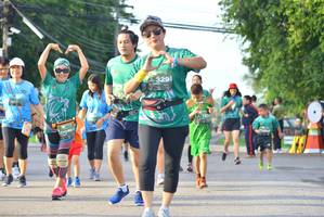 BIB: 329, 157
                            <button type="button" onclick="openModal(5128737)" class="btn btn-primary btn-sm float-right btn-popup" data-toggle="modal" data-target=".modal-high-quality">
                        <i class="fas fa-shopping-cart"></i> Add to Cart
                    </button>
                                            <button type="button" onclick="isThisMe(5128737, true)" class="btn btn-success btn-sm float-right btn-popup btn-isme hidden" data-toggle="tooltip" data-placement="bottom" title="นี่คือรูปของคุณใช่ไหม คลิกที่นี่เพื่อเอาเข้าอัลบั้ม">
                        <i class="fas fa-plus"></i> Add to album
                    </button>
                    <button type="button" onclick="isThisMe(5128737, false)" class="btn btn-warning btn-sm float-right btn-popup btn-isnotme hidden">
                        <i class="fas fa-ban"></i> Remove from album
                    </button>