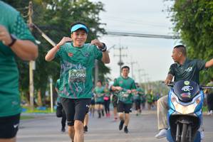 BIB: 0901
                            <button type="button" onclick="openModal(5242478)" class="btn btn-primary btn-sm float-right btn-popup" data-toggle="modal" data-target=".modal-high-quality">
                        <i class="fas fa-shopping-cart"></i> Add to Cart
                    </button>
                                            <button type="button" onclick="isThisMe(5242478, true)" class="btn btn-success btn-sm float-right btn-popup btn-isme hidden" data-toggle="tooltip" data-placement="bottom" title="นี่คือรูปของคุณใช่ไหม คลิกที่นี่เพื่อเอาเข้าอัลบั้ม">
                        <i class="fas fa-plus"></i> Add to album
                    </button>
                    <button type="button" onclick="isThisMe(5242478, false)" class="btn btn-warning btn-sm float-right btn-popup btn-isnotme hidden">
                        <i class="fas fa-ban"></i> Remove from album
                    </button>