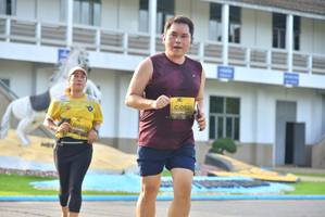 BIB: 0521, 033, 
                            <button type="button" onclick="openModal(5203949)" class="btn btn-primary btn-sm float-right btn-popup" data-toggle="modal" data-target=".modal-high-quality">
                        <i class="fas fa-shopping-cart"></i> Add to Cart
                    </button>
                                            <button type="button" onclick="isThisMe(5203949, true)" class="btn btn-success btn-sm float-right btn-popup btn-isme hidden" data-toggle="tooltip" data-placement="bottom" title="นี่คือรูปของคุณใช่ไหม คลิกที่นี่เพื่อเอาเข้าอัลบั้ม">
                        <i class="fas fa-plus"></i> Add to album
                    </button>
                    <button type="button" onclick="isThisMe(5203949, false)" class="btn btn-warning btn-sm float-right btn-popup btn-isnotme hidden">
                        <i class="fas fa-ban"></i> Remove from album
                    </button>