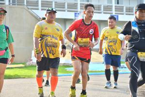 BIB: 0882, 0705, 
                            <button type="button" onclick="openModal(5204901)" class="btn btn-primary btn-sm float-right btn-popup" data-toggle="modal" data-target=".modal-high-quality">
                        <i class="fas fa-shopping-cart"></i> Add to Cart
                    </button>
                                            <button type="button" onclick="isThisMe(5204901, true)" class="btn btn-success btn-sm float-right btn-popup btn-isme hidden" data-toggle="tooltip" data-placement="bottom" title="นี่คือรูปของคุณใช่ไหม คลิกที่นี่เพื่อเอาเข้าอัลบั้ม">
                        <i class="fas fa-plus"></i> Add to album
                    </button>
                    <button type="button" onclick="isThisMe(5204901, false)" class="btn btn-warning btn-sm float-right btn-popup btn-isnotme hidden">
                        <i class="fas fa-ban"></i> Remove from album
                    </button>
