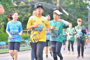 BIB: 113, 400
                            <button type="button" onclick="openModal(5065668)" class="btn btn-primary btn-sm float-right btn-popup" data-toggle="modal" data-target=".modal-high-quality">
                        <i class="fas fa-shopping-cart"></i> Add to Cart
                    </button>
                                            <button type="button" onclick="isThisMe(5065668, true)" class="btn btn-success btn-sm float-right btn-popup btn-isme hidden" data-toggle="tooltip" data-placement="bottom" title="นี่คือรูปของคุณใช่ไหม คลิกที่นี่เพื่อเอาเข้าอัลบั้ม">
                        <i class="fas fa-plus"></i> Add to album
                    </button>
                    <button type="button" onclick="isThisMe(5065668, false)" class="btn btn-warning btn-sm float-right btn-popup btn-isnotme hidden">
                        <i class="fas fa-ban"></i> Remove from album
                    </button>