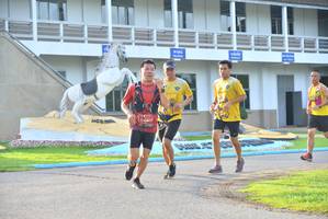 BIB: 
                            <button type="button" onclick="openModal(5135207)" class="btn btn-primary btn-sm float-right btn-popup" data-toggle="modal" data-target=".modal-high-quality">
                        <i class="fas fa-shopping-cart"></i> Add to Cart
                    </button>
                                            <button type="button" onclick="isThisMe(5135207, true)" class="btn btn-success btn-sm float-right btn-popup btn-isme hidden" data-toggle="tooltip" data-placement="bottom" title="นี่คือรูปของคุณใช่ไหม คลิกที่นี่เพื่อเอาเข้าอัลบั้ม">
                        <i class="fas fa-plus"></i> Add to album
                    </button>
                    <button type="button" onclick="isThisMe(5135207, false)" class="btn btn-warning btn-sm float-right btn-popup btn-isnotme hidden">
                        <i class="fas fa-ban"></i> Remove from album
                    </button>