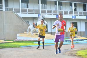 BIB: 
                            <button type="button" onclick="openModal(5135463)" class="btn btn-primary btn-sm float-right btn-popup" data-toggle="modal" data-target=".modal-high-quality">
                        <i class="fas fa-shopping-cart"></i> Add to Cart
                    </button>
                                            <button type="button" onclick="isThisMe(5135463, true)" class="btn btn-success btn-sm float-right btn-popup btn-isme hidden" data-toggle="tooltip" data-placement="bottom" title="นี่คือรูปของคุณใช่ไหม คลิกที่นี่เพื่อเอาเข้าอัลบั้ม">
                        <i class="fas fa-plus"></i> Add to album
                    </button>
                    <button type="button" onclick="isThisMe(5135463, false)" class="btn btn-warning btn-sm float-right btn-popup btn-isnotme hidden">
                        <i class="fas fa-ban"></i> Remove from album
                    </button>