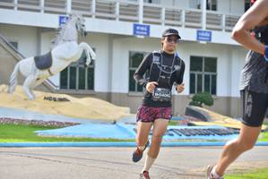 BIB: 406
                            <button type="button" onclick="openModal(5220567)" class="btn btn-primary btn-sm float-right btn-popup" data-toggle="modal" data-target=".modal-high-quality">
                        <i class="fas fa-shopping-cart"></i> Add to Cart
                    </button>
                                            <button type="button" onclick="isThisMe(5220567, true)" class="btn btn-success btn-sm float-right btn-popup btn-isme hidden" data-toggle="tooltip" data-placement="bottom" title="นี่คือรูปของคุณใช่ไหม คลิกที่นี่เพื่อเอาเข้าอัลบั้ม">
                        <i class="fas fa-plus"></i> Add to album
                    </button>
                    <button type="button" onclick="isThisMe(5220567, false)" class="btn btn-warning btn-sm float-right btn-popup btn-isnotme hidden">
                        <i class="fas fa-ban"></i> Remove from album
                    </button>