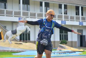 BIB: 0919
                            <button type="button" onclick="openModal(5236380)" class="btn btn-primary btn-sm float-right btn-popup" data-toggle="modal" data-target=".modal-high-quality">
                        <i class="fas fa-shopping-cart"></i> Add to Cart
                    </button>
                                            <button type="button" onclick="isThisMe(5236380, true)" class="btn btn-success btn-sm float-right btn-popup btn-isme hidden" data-toggle="tooltip" data-placement="bottom" title="นี่คือรูปของคุณใช่ไหม คลิกที่นี่เพื่อเอาเข้าอัลบั้ม">
                        <i class="fas fa-plus"></i> Add to album
                    </button>
                    <button type="button" onclick="isThisMe(5236380, false)" class="btn btn-warning btn-sm float-right btn-popup btn-isnotme hidden">
                        <i class="fas fa-ban"></i> Remove from album
                    </button>