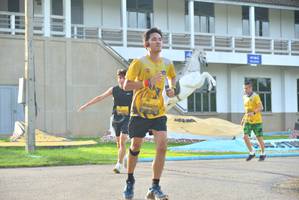 BIB: 294
                            <button type="button" onclick="openModal(5189363)" class="btn btn-primary btn-sm float-right btn-popup" data-toggle="modal" data-target=".modal-high-quality">
                        <i class="fas fa-shopping-cart"></i> Add to Cart
                    </button>
                                            <button type="button" onclick="isThisMe(5189363, true)" class="btn btn-success btn-sm float-right btn-popup btn-isme hidden" data-toggle="tooltip" data-placement="bottom" title="นี่คือรูปของคุณใช่ไหม คลิกที่นี่เพื่อเอาเข้าอัลบั้ม">
                        <i class="fas fa-plus"></i> Add to album
                    </button>
                    <button type="button" onclick="isThisMe(5189363, false)" class="btn btn-warning btn-sm float-right btn-popup btn-isnotme hidden">
                        <i class="fas fa-ban"></i> Remove from album
                    </button>