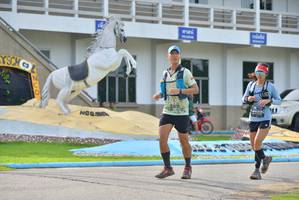 BIB: 318, 
                            <button type="button" onclick="openModal(5231842)" class="btn btn-primary btn-sm float-right btn-popup" data-toggle="modal" data-target=".modal-high-quality">
                        <i class="fas fa-shopping-cart"></i> Add to Cart
                    </button>
                                            <button type="button" onclick="isThisMe(5231842, true)" class="btn btn-success btn-sm float-right btn-popup btn-isme hidden" data-toggle="tooltip" data-placement="bottom" title="นี่คือรูปของคุณใช่ไหม คลิกที่นี่เพื่อเอาเข้าอัลบั้ม">
                        <i class="fas fa-plus"></i> Add to album
                    </button>
                    <button type="button" onclick="isThisMe(5231842, false)" class="btn btn-warning btn-sm float-right btn-popup btn-isnotme hidden">
                        <i class="fas fa-ban"></i> Remove from album
                    </button>