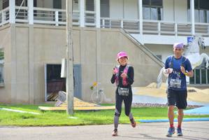 BIB: 907
                            <button type="button" onclick="openModal(5221163)" class="btn btn-primary btn-sm float-right btn-popup" data-toggle="modal" data-target=".modal-high-quality">
                        <i class="fas fa-shopping-cart"></i> Add to Cart
                    </button>
                                            <button type="button" onclick="isThisMe(5221163, true)" class="btn btn-success btn-sm float-right btn-popup btn-isme hidden" data-toggle="tooltip" data-placement="bottom" title="นี่คือรูปของคุณใช่ไหม คลิกที่นี่เพื่อเอาเข้าอัลบั้ม">
                        <i class="fas fa-plus"></i> Add to album
                    </button>
                    <button type="button" onclick="isThisMe(5221163, false)" class="btn btn-warning btn-sm float-right btn-popup btn-isnotme hidden">
                        <i class="fas fa-ban"></i> Remove from album
                    </button>