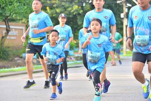 BIB: 102
                            <button type="button" onclick="openModal(5073834)" class="btn btn-primary btn-sm float-right btn-popup" data-toggle="modal" data-target=".modal-high-quality">
                        <i class="fas fa-shopping-cart"></i> Add to Cart
                    </button>
                                            <button type="button" onclick="isThisMe(5073834, true)" class="btn btn-success btn-sm float-right btn-popup btn-isme hidden" data-toggle="tooltip" data-placement="bottom" title="นี่คือรูปของคุณใช่ไหม คลิกที่นี่เพื่อเอาเข้าอัลบั้ม">
                        <i class="fas fa-plus"></i> Add to album
                    </button>
                    <button type="button" onclick="isThisMe(5073834, false)" class="btn btn-warning btn-sm float-right btn-popup btn-isnotme hidden">
                        <i class="fas fa-ban"></i> Remove from album
                    </button>